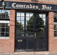 Comrades Bar - Accommodation Sunshine Coast