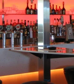 Victoria Hotel - Accommodation Sunshine Coast 1