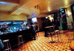 Harbour View Hotel - Accommodation Sunshine Coast 1