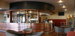 Royal Hotel - Accommodation Sunshine Coast 1