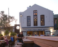 The Bank - Accommodation Sunshine Coast 1