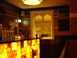 Union Hotel - Accommodation Sunshine Coast 2