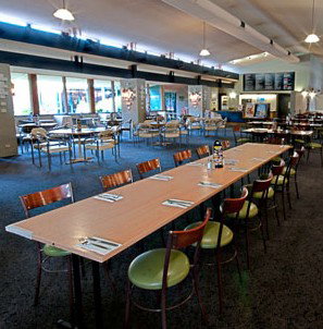 Burvale Hotel - Accommodation Sunshine Coast 2