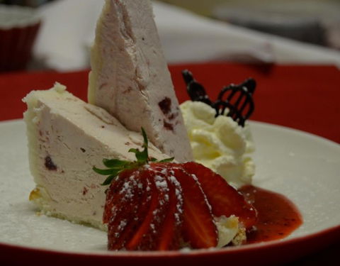 Des Alpes Swiss Restaurant - Accommodation Sunshine Coast 1