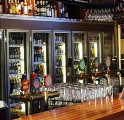 Racecourse Hotel - Accommodation Sunshine Coast 0
