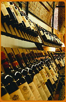 Antique Bar - Accommodation Sunshine Coast 1