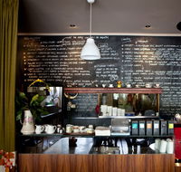 A Bite to Eat a Drink as Well - Accommodation Sunshine Coast