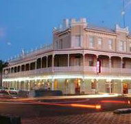 The Rose Hotel - Lounge Bar - Accommodation Sunshine Coast