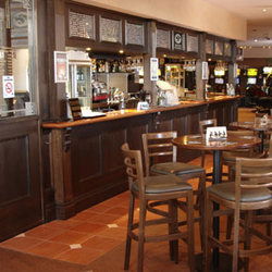 Victoria Inn - Accommodation Sunshine Coast 2