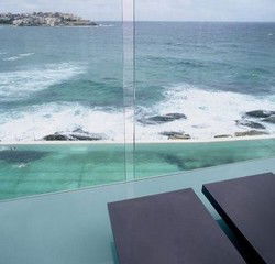 Icebergs Dining Room And Bar - Accommodation Sunshine Coast 1