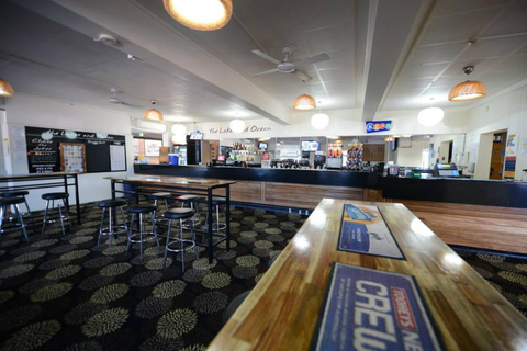 Lakes & Ocean Hotel - Accommodation Sunshine Coast 0