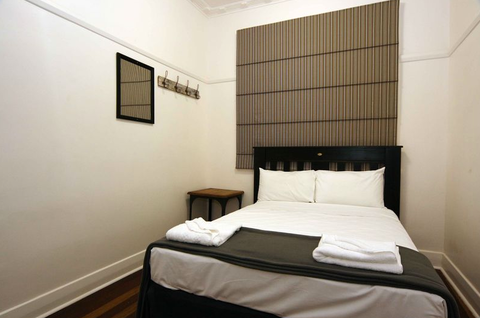 The Irish Village - Accommodation Sunshine Coast 2