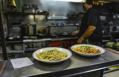Casa Nostra Pizza & Spaghetti House - Accommodation Sunshine Coast 1