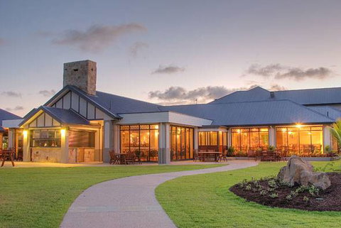 Harrigan’s Drift Inn - Accommodation Sunshine Coast 2