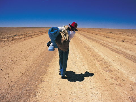 A Portrait Of Australia: Stories Through The Lens Of Australian Geographic - Accommodation Sunshine Coast 0