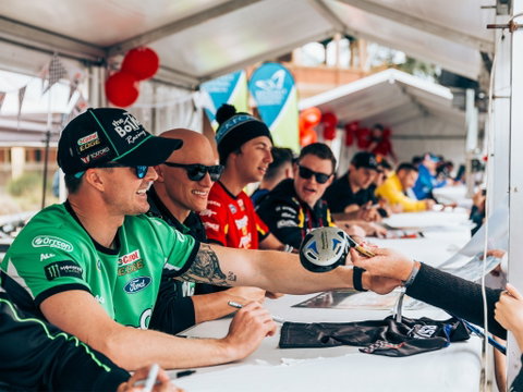 B-Rock Super Wednesday - Driver Signing - Accommodation Sunshine Coast 0