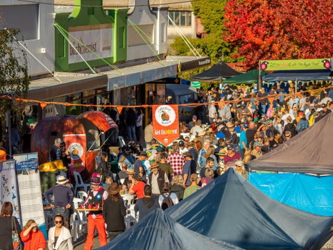 Batlow CiderFest - Accommodation Sunshine Coast 2