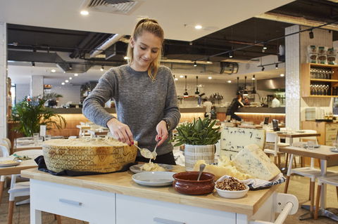 Flaming Cheese Wheel And Wine Experience: Brisbane - Accommodation Sunshine Coast 0