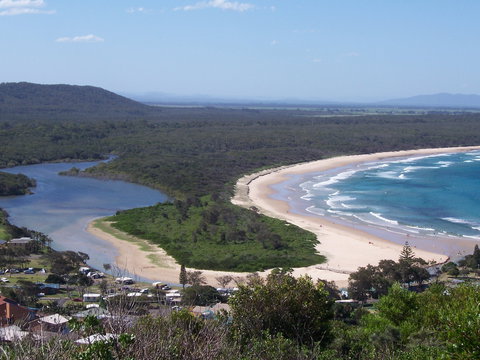 Head To Head Walk Run - Accommodation Sunshine Coast 0