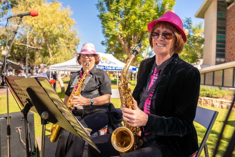 2021 Alice's Longest Desert Lunch - Accommodation Sunshine Coast 1