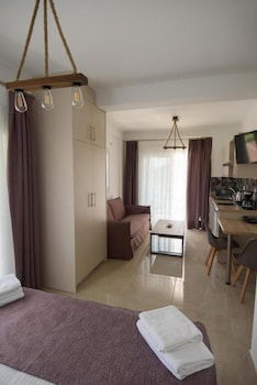 Golden Sands Motor Inn Forster - Accommodation Sunshine Coast 2