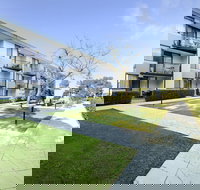 Lodestar Waterside Apartments - Accommodation Sunshine Coast