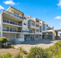 Quality Suites Pioneer Sands - Accommodation Sunshine Coast