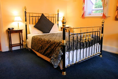 The Lodge On Elizabeth - Accommodation Sunshine Coast 3