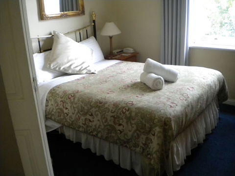 The Lodge On Elizabeth - Accommodation Sunshine Coast 6