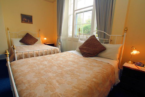 The Lodge On Elizabeth - Accommodation Sunshine Coast 5