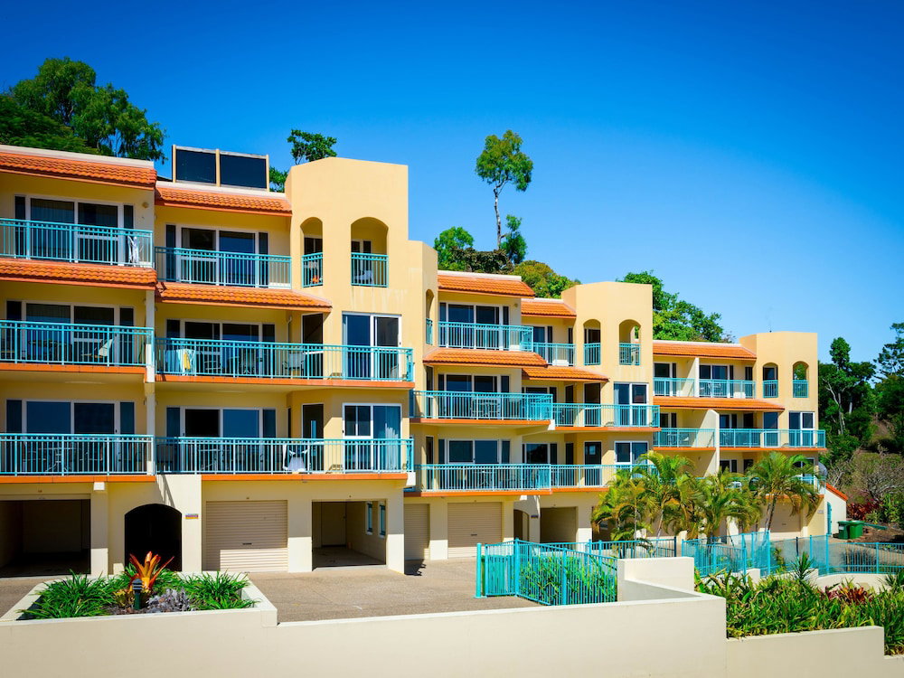 Cannonvale QLD Accommodation Sunshine Coast