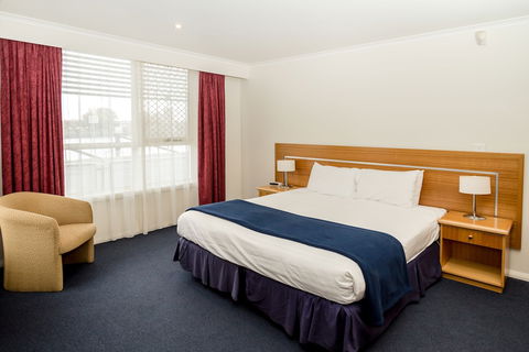 Edgewater Hotel - Accommodation Sunshine Coast 3