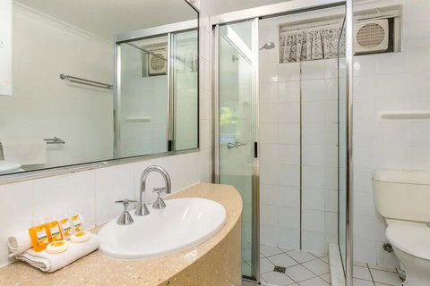 Tradewinds McLeod Holiday Apartments - Accommodation Sunshine Coast 7