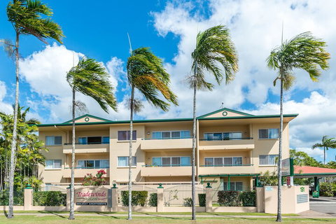 Tradewinds McLeod Holiday Apartments - Accommodation Sunshine Coast 2