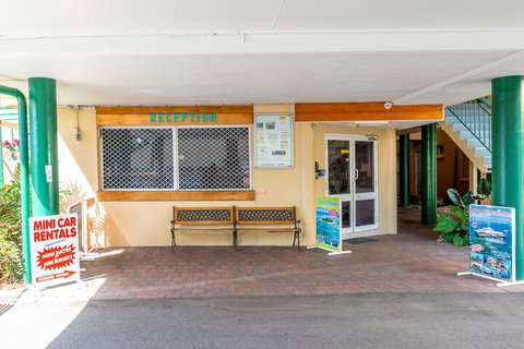 Tradewinds McLeod Holiday Apartments - Accommodation Sunshine Coast 4