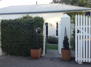 Oscars Waterfront Boutique Hotel - Accommodation Sunshine Coast 3
