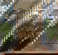 Mariners Court Hotel - Accommodation Sunshine Coast