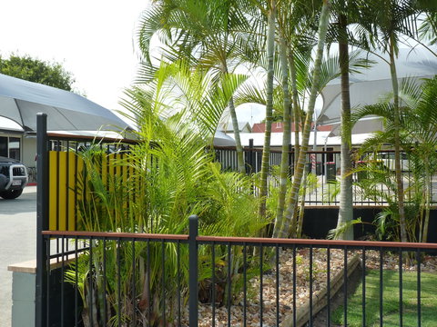 Caboolture Central Motor Inn, SureStay Collection By BW - Accommodation Sunshine Coast 2