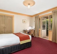McLaren Hotel - Accommodation Sunshine Coast