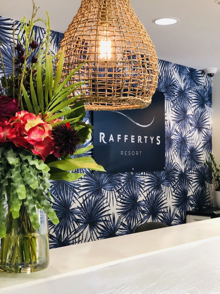 Pelican NSW Accommodation Sunshine Coast