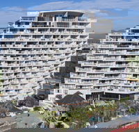 Broadbeach Savannah Hotel  Resort - Accommodation Sunshine Coast