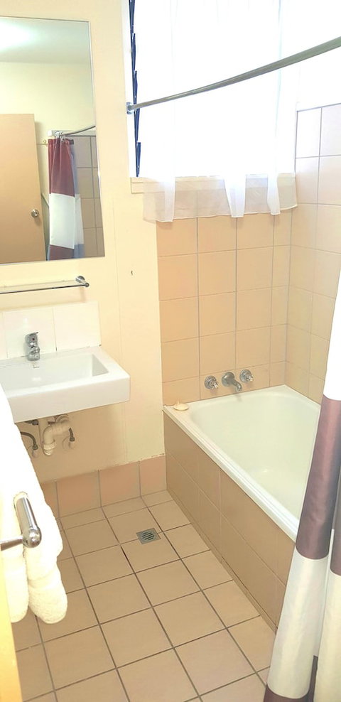 Cairns Rainbow Resort - Accommodation Sunshine Coast 4