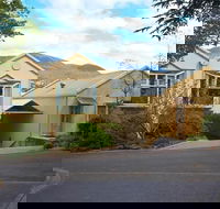 Quest Trinity House - Accommodation Sunshine Coast