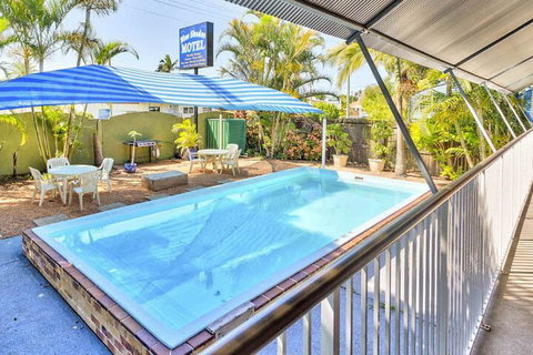 Blue Shades Motel - Accommodation Sunshine Coast 2