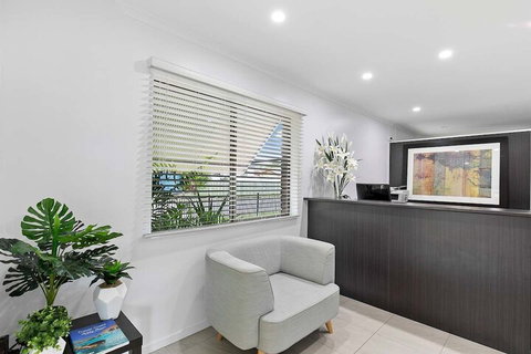 Blue Shades Motel - Accommodation Sunshine Coast 7