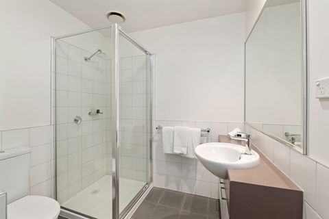 Burwood Serviced Apartments - Accommodation Sunshine Coast 1