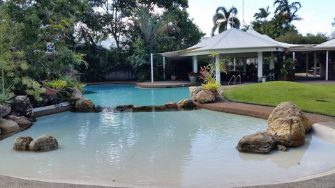 Cairns Gateway Resort - Accommodation Sunshine Coast 1