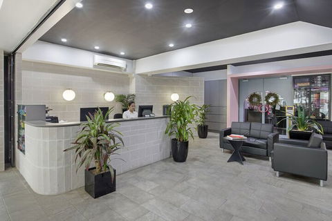 The Metropolitan Springhill - Accommodation Sunshine Coast 5