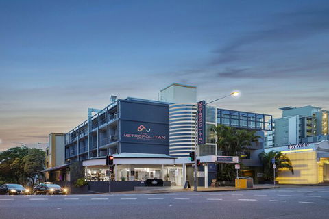 The Metropolitan Springhill - Accommodation Sunshine Coast 3