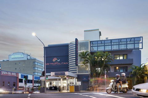 The Metropolitan Springhill - Accommodation Sunshine Coast 1